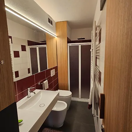 Accogliente Casa Con Giardino דירה